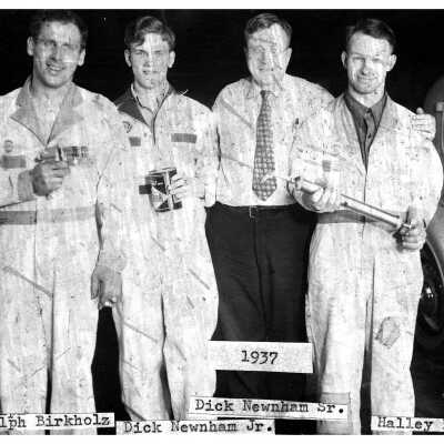 Ralph Birkholz, Dick Newnham Jr., Dick Newnham Sr., Halley Bryan 1937: Auto mechanics 1937
