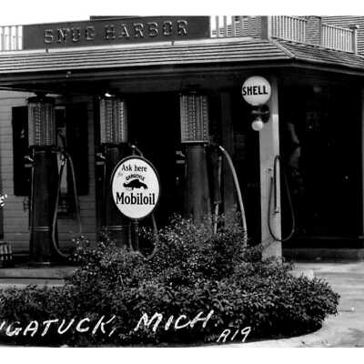 Ed Force’s Snug Harbor station built from the old Interurban Station.: 9-16 Snug Harbor gas station