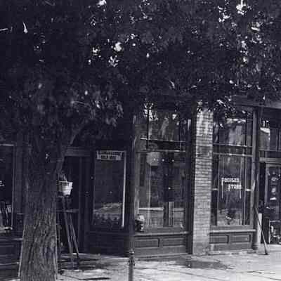 96-105-22_People_s_Store_Douglas.jpg 1.8MB: 96-105-22 People's Store on Center St. in Douglas  - original in box 31, envelope 96-105-22