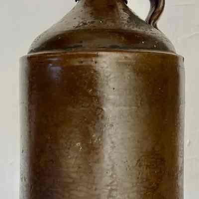 Jug, brown