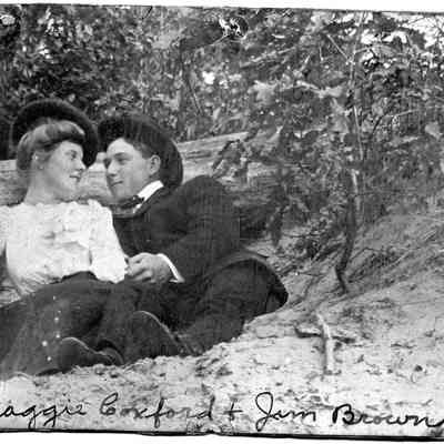 Sweethearts on the dune