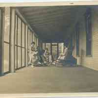          frontporch.jpg 4.8MB
   