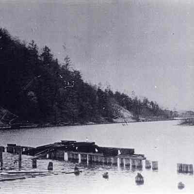 96-105-24_Old_Harbor_near_Ox_Bow.jpg 1.6MB: 96-105-24 Old Harbor at Shriver's Bend