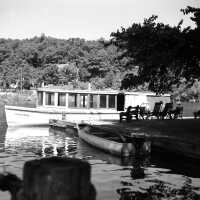          604 0/1	Saugatuck - boats	8/1944	Wolverine at Tourist Home dock
   