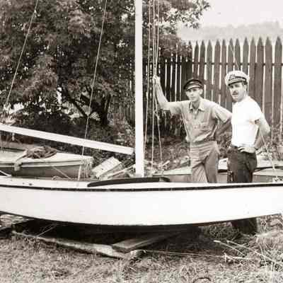 PullingOut_Cirrus1942.jpg 1.5MB