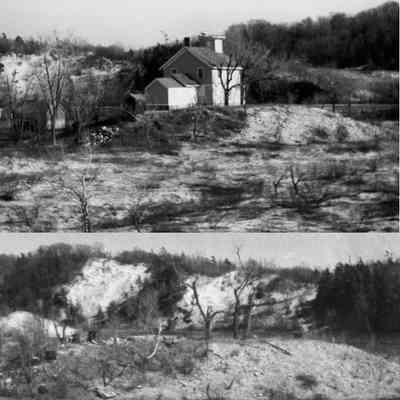 Saugatuck lighthouse.png 341KB