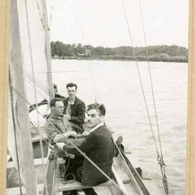 Bird_family_members_Francis_boat.jpg 715KB: Digital file on Jack Sheridan Drive 2021.72.02