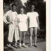          94-1-4B_Kenwan_Eleanor_Schlinger.jpg 205MB; 94-1-4 Kenwan Eleanor Schlinger
   