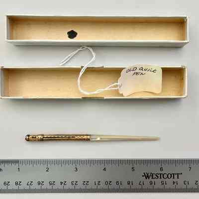 Dip pen handle and box