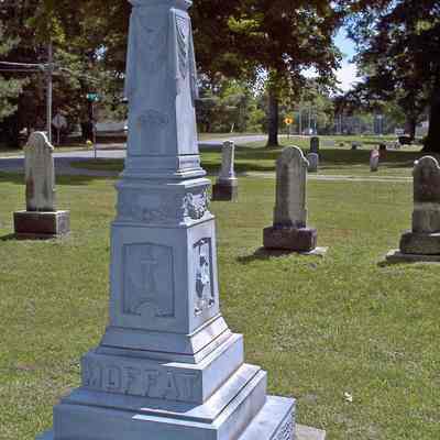 Riverside Cemetery Monuments 2007