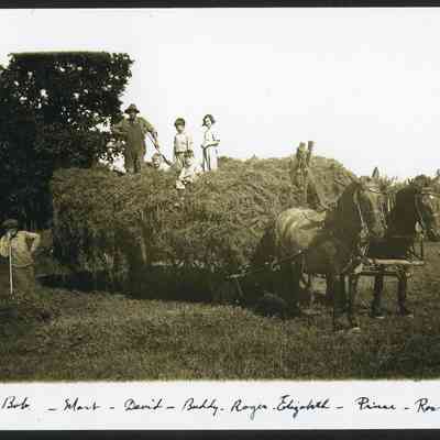 MRT_Farm-Haywagon.JPG 495KB