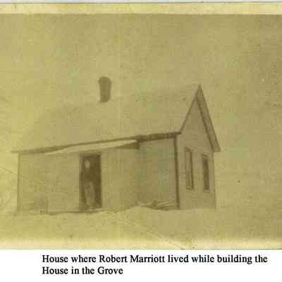 MRT-CottageWhereRobertMLivedWhileBuildingHouseInGrove.JPG 493KB