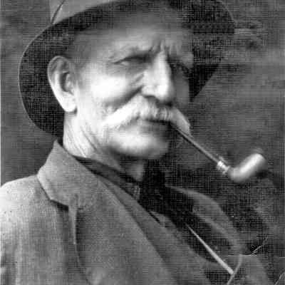 hmbMyersPortraitTu.jpg 1.9mb: This image was featured as History Mystery #35 with the solution: D. Myers, ferryman for 21 years. He was so loved that after his death in 1928, he was honored with a stone bench at the west side ferry landing.