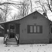          04.64D_McCormick154.jpg; Mc Cormick cottage at 88 Lakeshore Drive
   