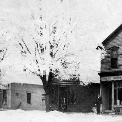 Wiegert Grocery, Center St.
