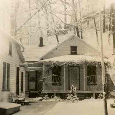 06_Cottages-8.jpg: Digital image from Jane Van Dis collection  - Digital file on Jack Sheridan Drive 2021.72.02