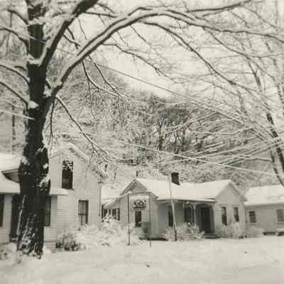11_Cottages_winter-19.jpg: Digital image from Jane Van Dis collection  - Digital file on Jack Sheridan Drive 2021.72.02