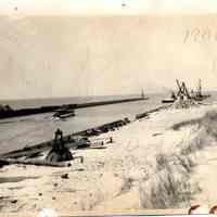          89-1-126 River Mouth ca1936.jpg 4.3MB
   