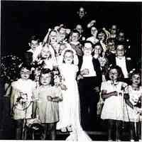          95-20-1F_Tom_Thumb_Wedding_T.Burns.jpg 201KB
   