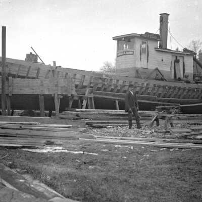 ca 1902 The Aliber being rebuilt on the bank in Saugatuck.: Aliber rebuild.jpg