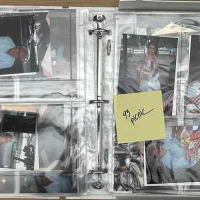 Single photos in binder pages