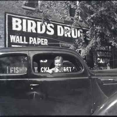 Birds_Drug_from_south_ca_1938.jpg 306KB: from Hoffman St.