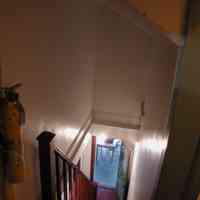          Inn-Int-steepStair.jpg 440KB
   
