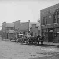          CarCenterSTca1910.jpg 700KB; The picture taken on Center Street in Douglas in 1905 (p. 138) is especially interesting.
   