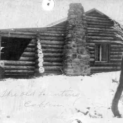 89-1-279_A_Old_Hunting_Cabin.jpg 862KB: The Old Hunting Cabbin Cabin, Log cabin