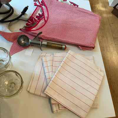 Soda Lounge apron, dishtowels