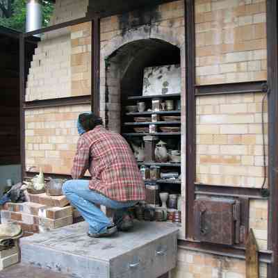 IMG_8362.jpg 2.1MB: unloading the kiln at the new ceramics studio