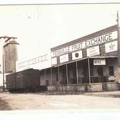 FruitHistoryb.jpg 397KB: Cold Storage and Fennville Fruit Exchange