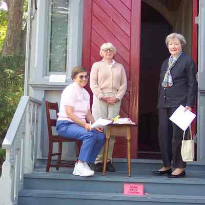 Kay Smalley, Jane Underwood and Cynthia Sorensen outside All Saints