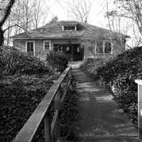          122DouglasCottage.jpg; Yellow Cottage on Lakeshore Drive
   