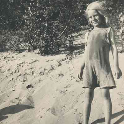 little_girl.jpg 2.9MB