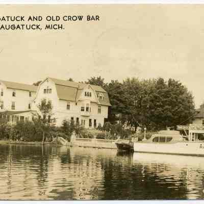 Pavilion and Hotel Saugatuck 1943.jpg: and Old Crow Bar