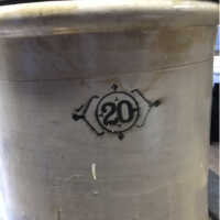          Crock with lid picture number 3
   