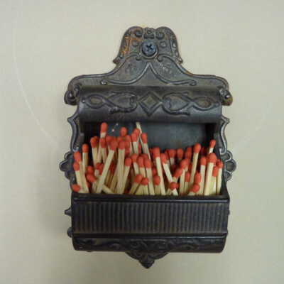 Holder, Match