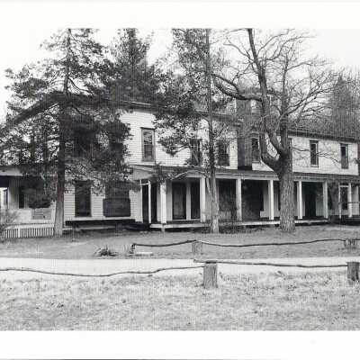Riverside Inn OxBow