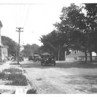 Saugatuck Street scene