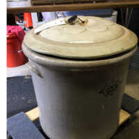          Crock with lid picture number 1
   