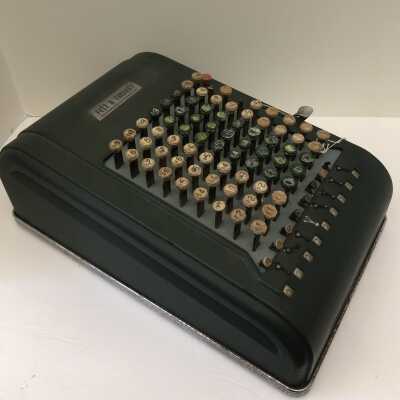 Comptometer