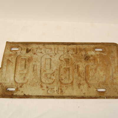 license plate: Origsize: 13 1/2 x 25"; Origformat: Other