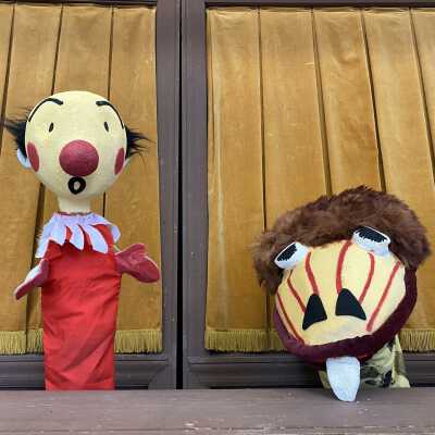Kukla and Ollie Parade Puppets