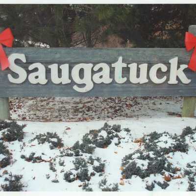 Saugatuck Sign - Holiday