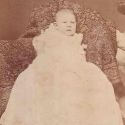 Phelan-Walker Album, Photo 20 - Jane Phelan "Jany" Hogue [1881-1972]