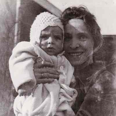 Florence Kathryn (Lotz) (Fry) Rose [1891-1988] holding her son, Elwood Rose [1920-2010]
