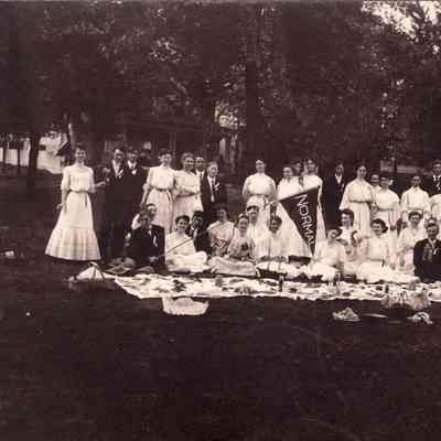 Waynesburg College Normal School students, 1906