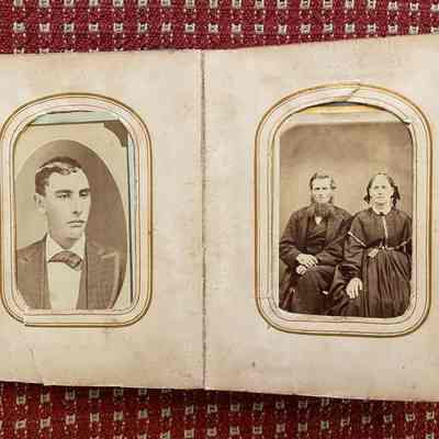 Eleanor (Morris) Linskea Album