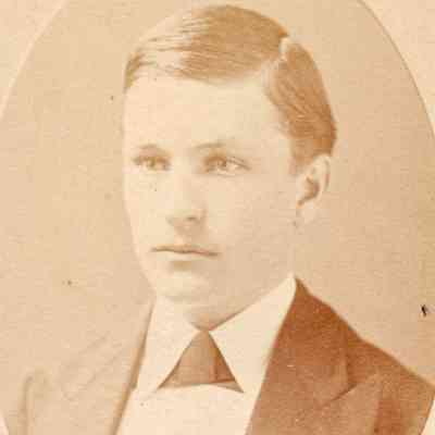 Pauley-Thompson Album, Photo 34 - Perry Helphenstine